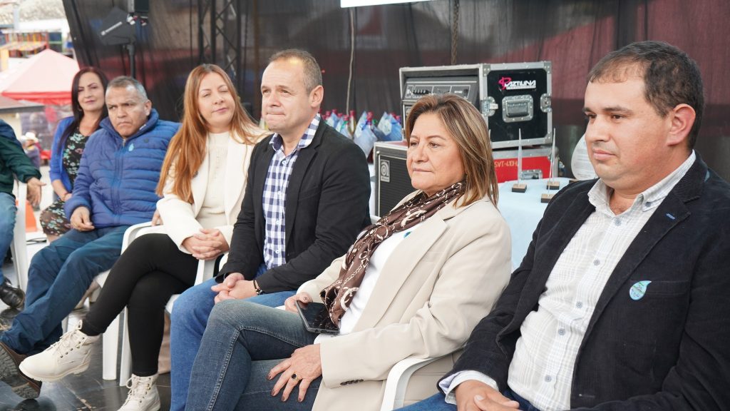 341759884_749497063319274_1847493110686873758_n