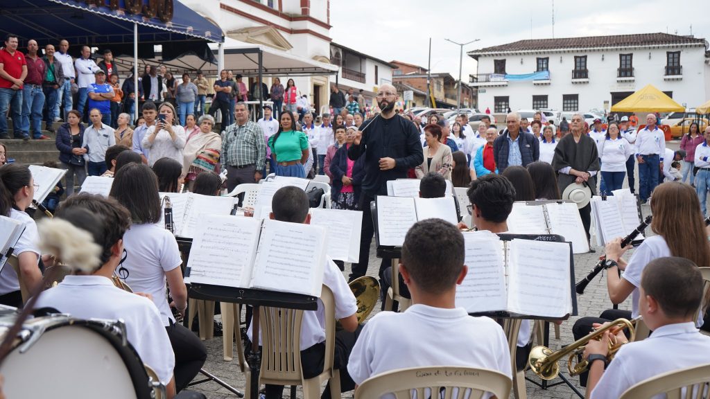 341784533_785032096386487_4761568358237105366_n